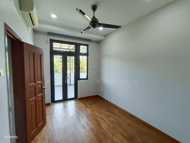 Untuk Dijual - 2.5 storey Link House "The Tropicana @ Taman Sentosa" in Bukit Baru for Sale