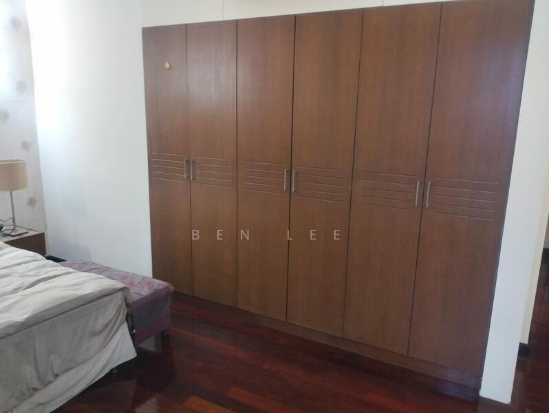 Untuk Disewa - The Orion