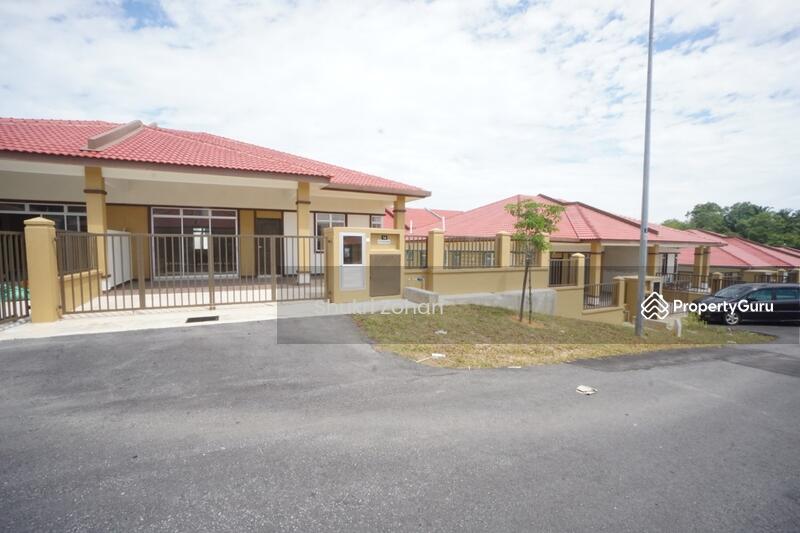No Longer Available Taman Desa Bestari Fasa 2 Salak Tinggi Sepang Sepang Selangor 3 Bedrooms 1500 Sqft Semi Detached Houses Cluster Houses For Sale By Shukri Zohari Rm 470 000 29758813