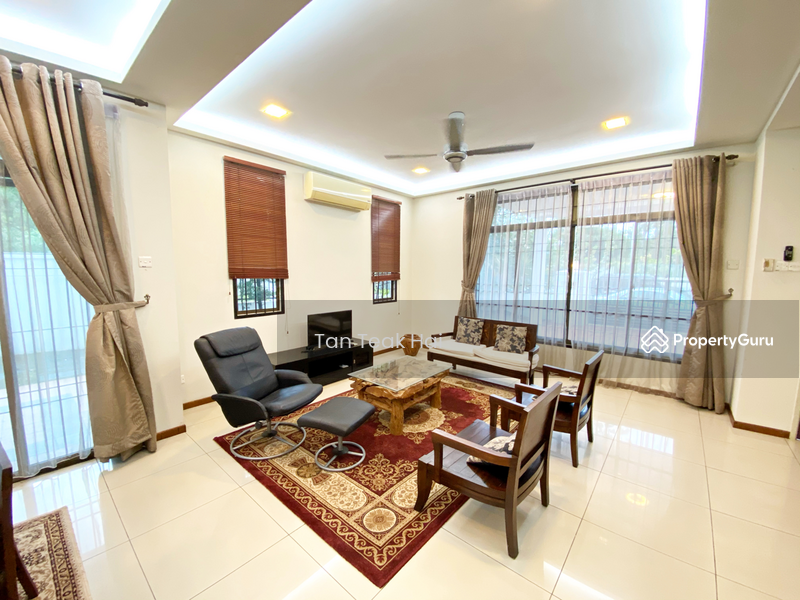 LIVING HALL