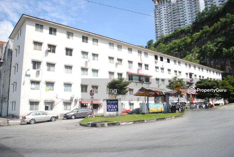 No Longer Available Pangsapuri Intan Jalan Bukit Permai Taman Bukit Permai Cheras Selangor 3 Bedrooms 650 Sqft Apartments Condos Service Residences For Rent By Ling Ling Rm 700 Mo 29912779