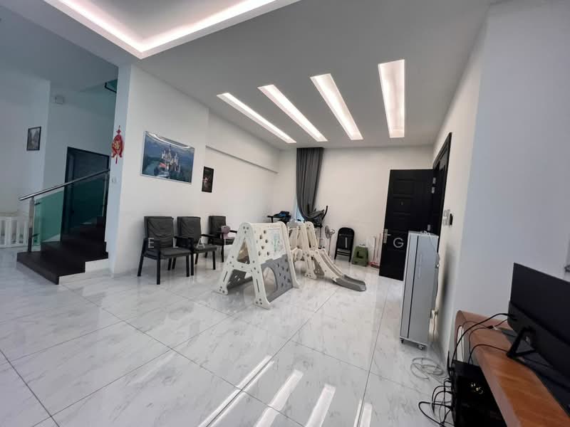 Bungalow for Sale in Serdang (Seri Kembangan) - Elaine Ding - PropertyGuru.com.my