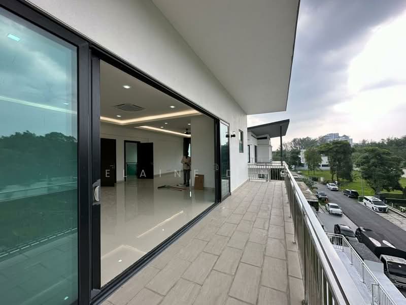 Bungalow for Sale in Serdang (Seri Kembangan) - Elaine Ding - PropertyGuru.com.my