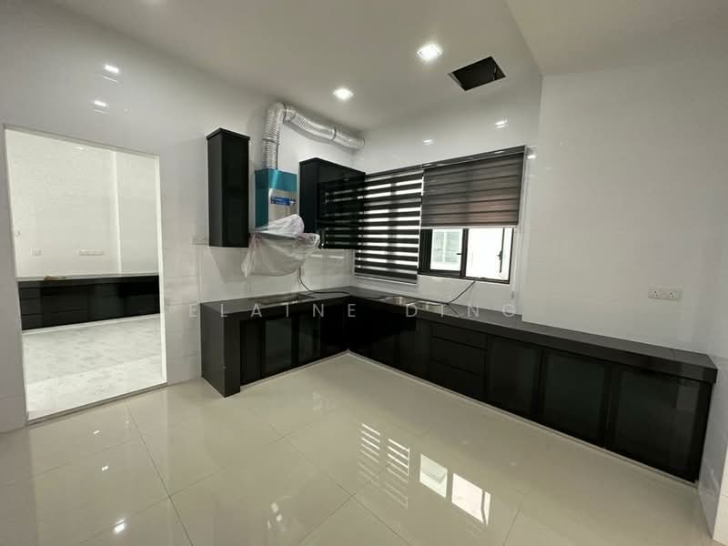 Bungalow for Sale in Serdang (Seri Kembangan) - Elaine Ding - PropertyGuru.com.my