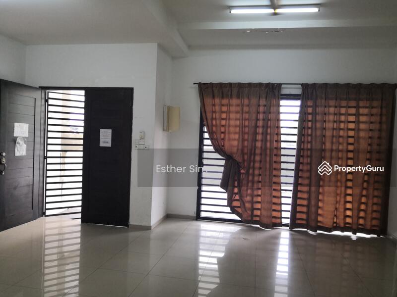 Untuk Disewa - 3 storey Semi-d in Summervila Hill
