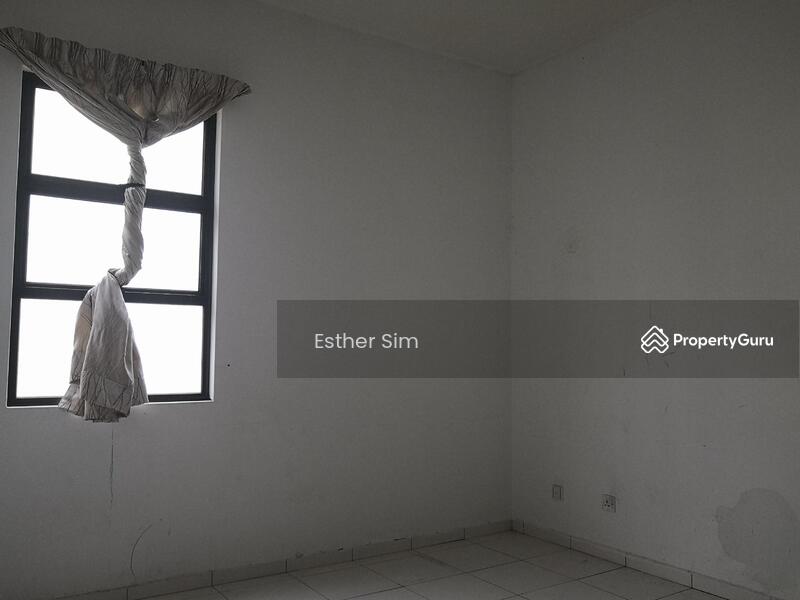 Untuk Disewa - 3 storey Semi-d in Summervila Hill