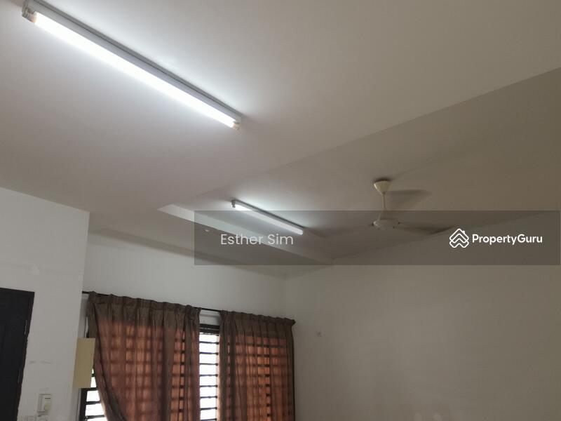 Untuk Disewa - 3 storey Semi-d in Summervila Hill