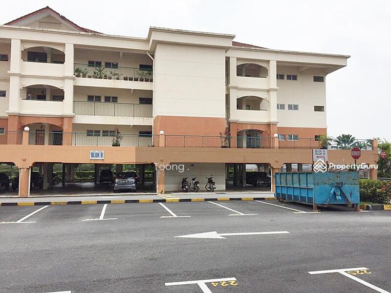 La Vista Condominiums Jalan Tempua 2, Bandar Puchong Jaya, Puchong