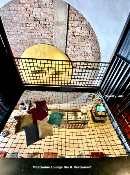 For Sale - Stunning 5.5-Storey Postwar Hotel on Campbell Street for Sale