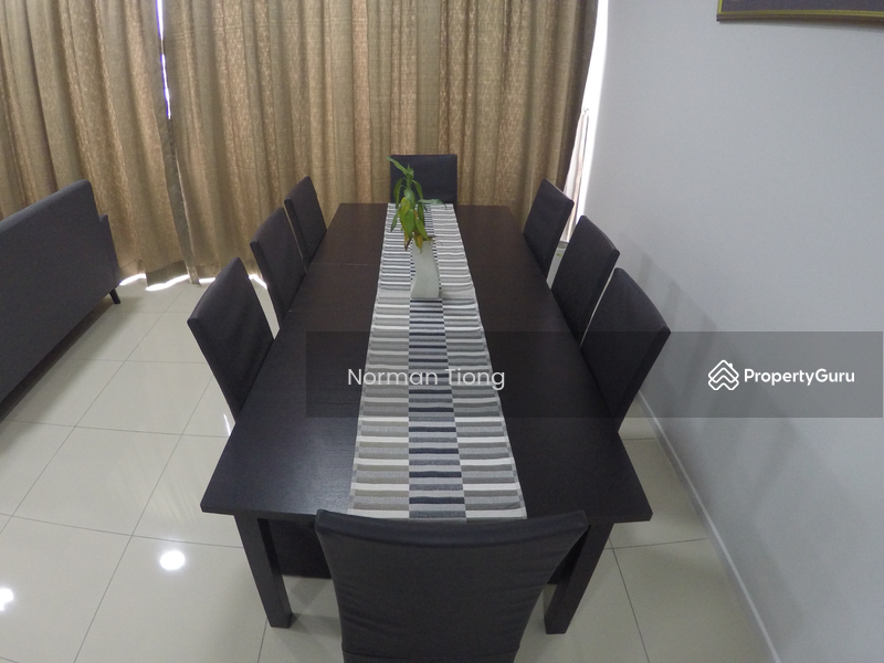 Dining table set