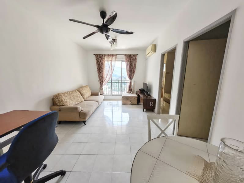 Pangsapuri untuk Disewa di Relau Vista Apartment - Weng Sern - Living Room - PropertyGuru.com.my