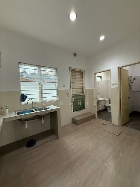 Semi-Detached House for Rent in Seksyen 8 (Petaling Jaya) - Stephanie . - PropertyGuru.com.my