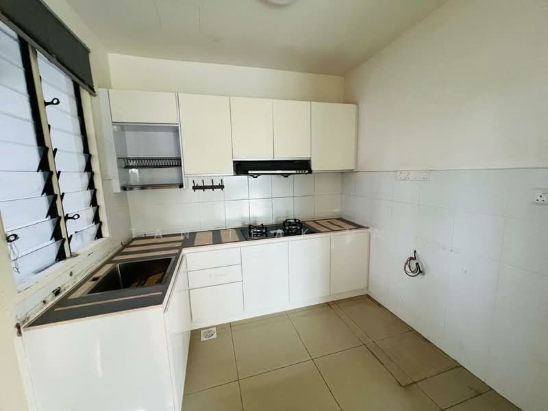 Apartment for Rent at Fairway Suites - Tan Teak Hai - Kitchen - PropertyGuru.com.my