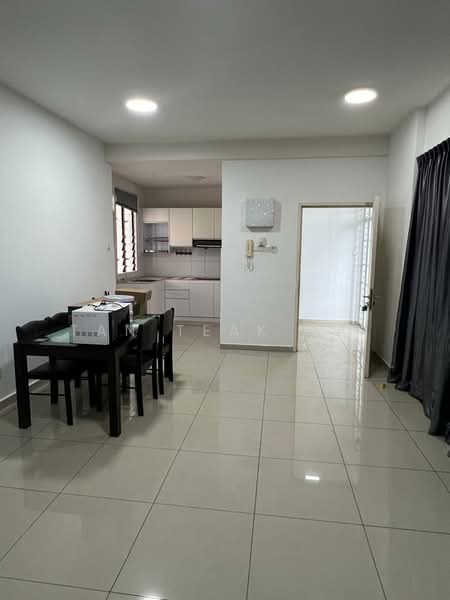 Apartment for Rent at Fairway Suites - Tan Teak Hai - Kitchen - PropertyGuru.com.my