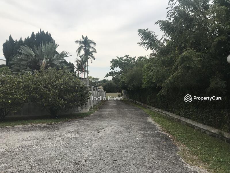 A private leading road to the said plot 