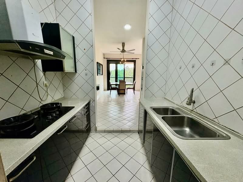 Kondominium untuk Dijual di Armanee - Jennifer Yap - Kitchen - PropertyGuru.com.my