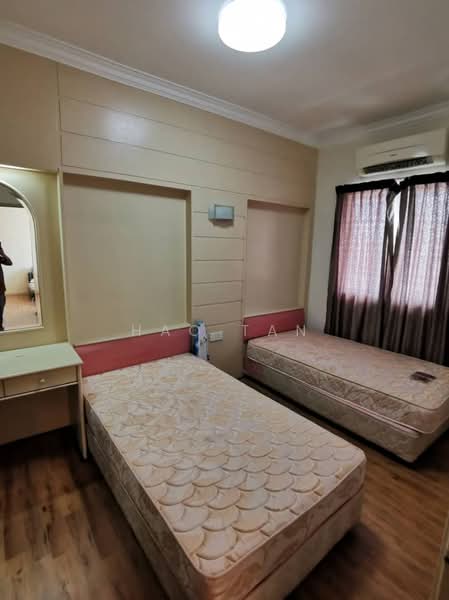 Kondominium untuk Disewa di Gold Coast Resort Condominium - Hao Tan - Bedroom - PropertyGuru.com.my