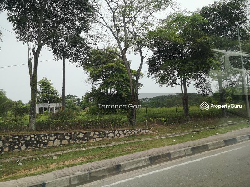 Untuk Dijual - JLN TEBRAU HIGHWAY JOHOR BAHRU COMMERCIAL LAND 1.15 ACRE FOR SALE GOOD NEAR THE STORE PANDAN