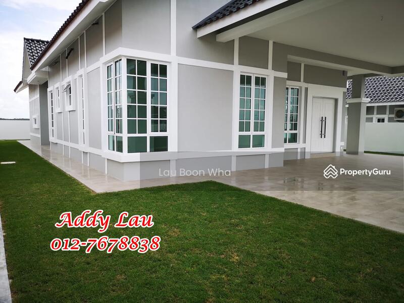 Taman Parkland, Kluang, Johor, 5 Bedrooms, Bungalows / Villas for sale, by Lau Boon Wha, RM