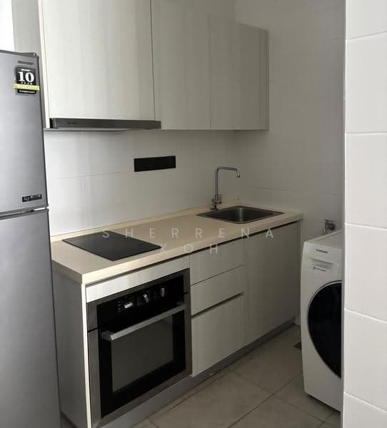 Kondominium untuk Dijual di Paragon Suites @ CIQ - Sherrena Koh - Kitchen - PropertyGuru.com.my