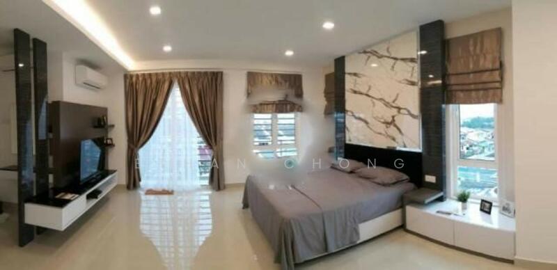 Untuk Disewa - Sri Petaling 3 and half Sty Semi D With Lift Fully furnished kuala lumpur