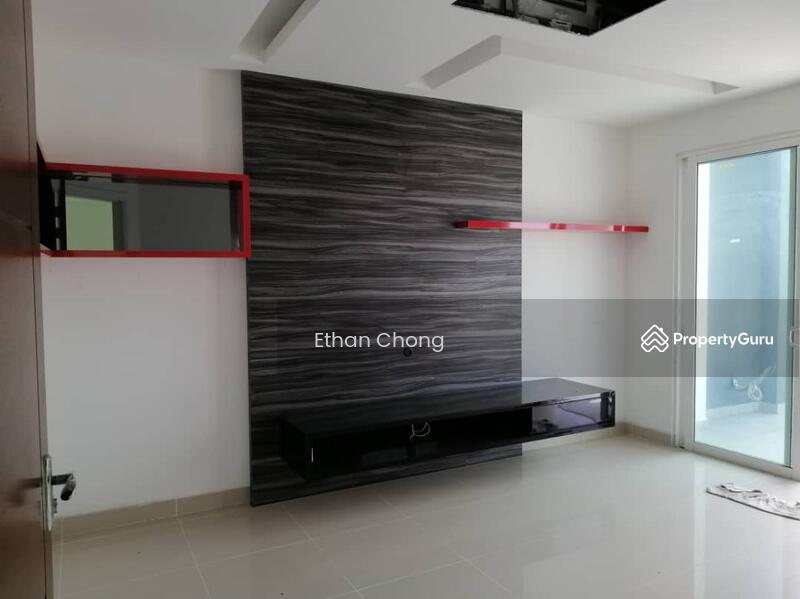 Untuk Disewa - Sri Petaling 3 and half Sty Semi D With Lift Fully furnished kuala lumpur