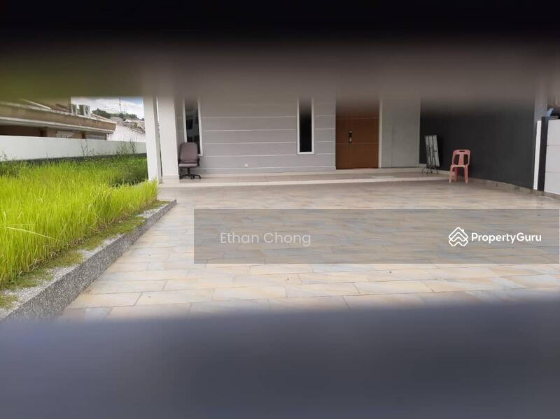 Untuk Disewa - Sri Petaling 3 and half Sty Semi D With Lift Fully furnished kuala lumpur