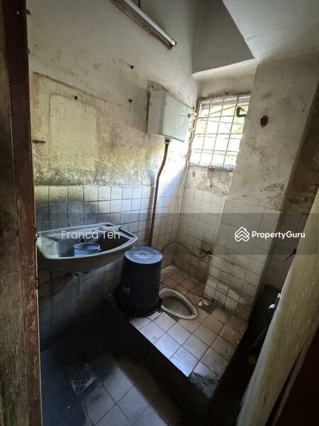 For Rent - Pandan Mewah End Lot Ground Floor Shop