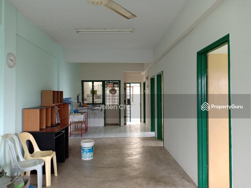 No Longer Available Flat Taman Bukit Segar Jalan Cemara 1 Taman Bukit Segar Cheras Selangor 3 Bedrooms 750 Sqft Apartments Condos Service Residences For Rent By Jollen Chai Rm 650 Mo 30674482
