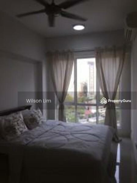 For Sale - Tiara Mutiara / The Crown