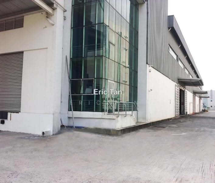 Warehouse for Rent in UEP Subang Jaya (Subang Jaya) - Eric Tan - PropertyGuru.com.my