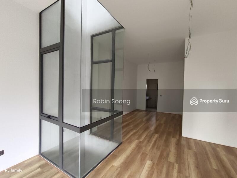 Rumah Teres 3-Tingkat untuk Dijual di Ujong Pasir (Melaka) - Robin Soong - PropertyGuru.com.my