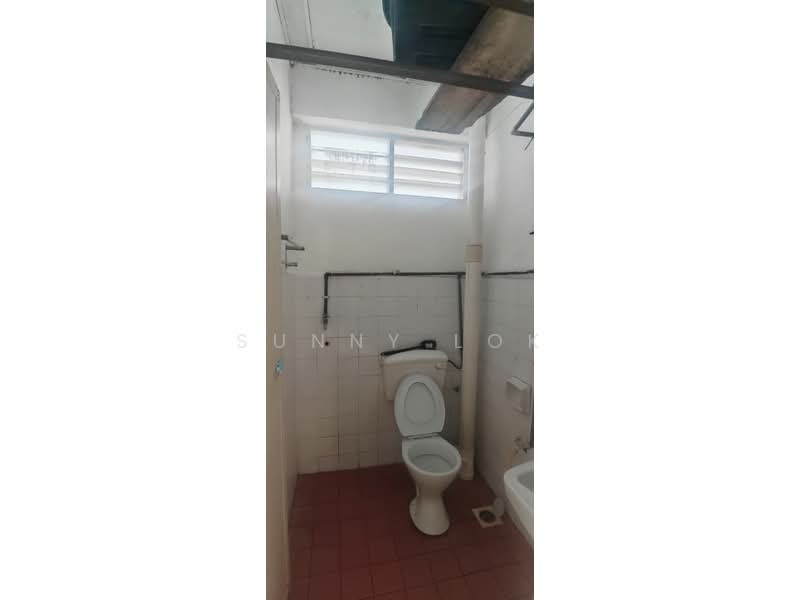 Flat for Rent at Taman Permai Jaya (Alma) - Sunny Lok - Bathroom - PropertyGuru.com.my