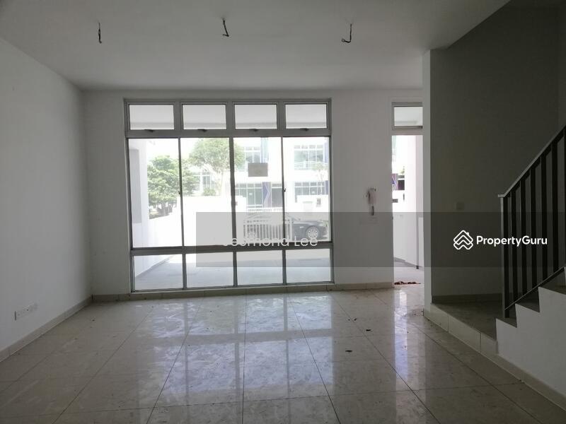 Rumah Teres 2 Tingkat untuk Dijual di Taman Mount Austin (Tebrau) - Jesmond Lee - PropertyGuru.com.my