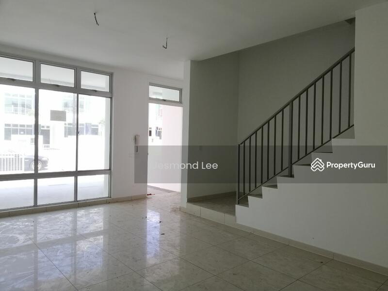 Rumah Teres 2 Tingkat untuk Dijual di Taman Mount Austin (Tebrau) - Jesmond Lee - PropertyGuru.com.my