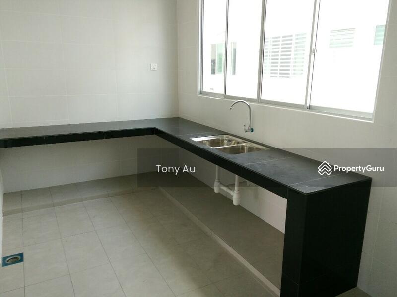 Untuk Dijual - Brand New Gated Guarded 2sty intermediate Corner, Medan Pengkalan Setia, Ipoh