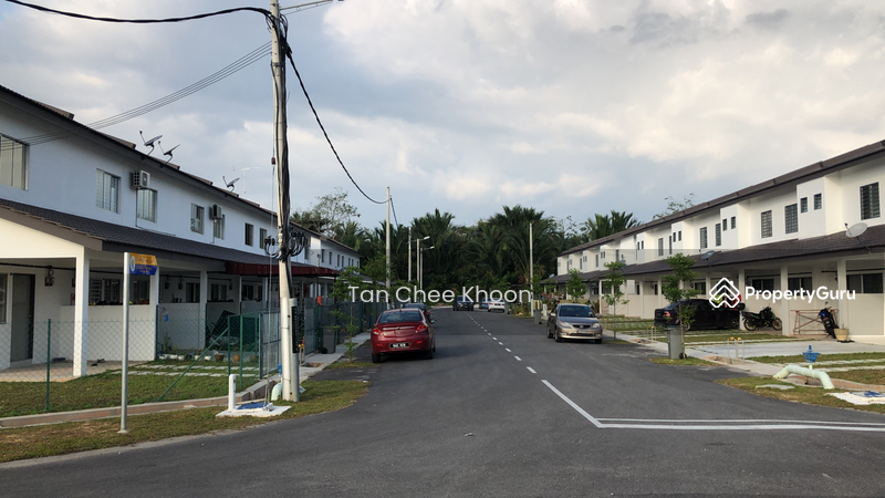 No Longer Available Tmn Desa Tropika Tmn Desa Tropikal Batu Pahat Batu Pahat Johor 3 Bedrooms 800 Sqft Terraces Link Houses For Rent By Tan Chee Khoon Rm 500 Mo 30905458