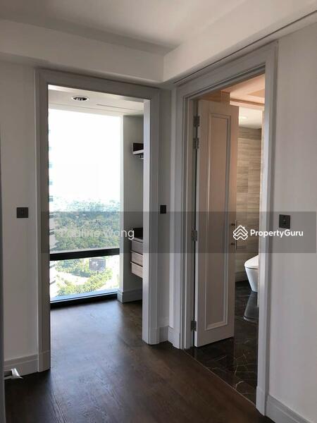 Master Bedroom & Master Bathroom Entrance