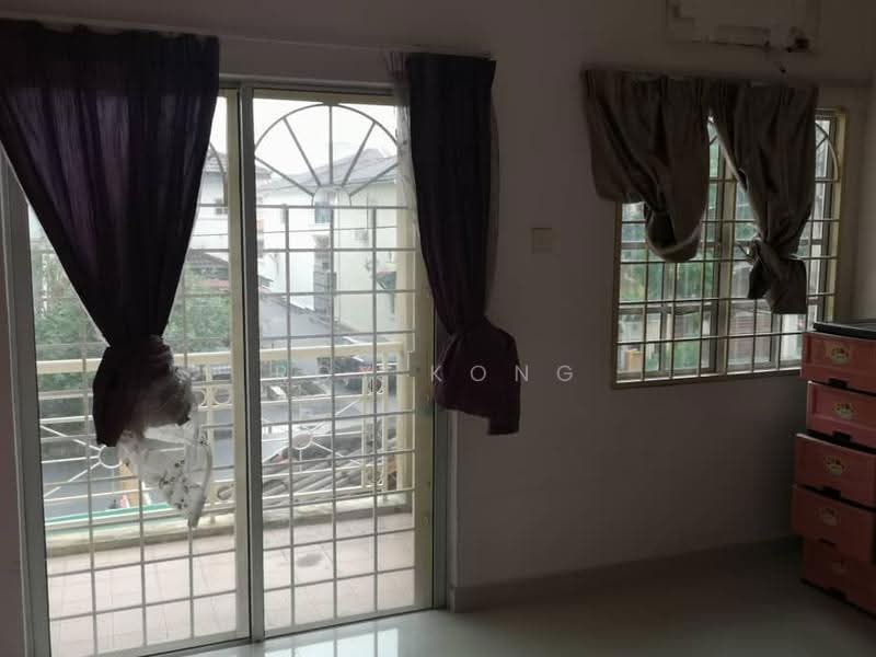 Rumah Teres 2-Tingkat untuk Dijual di Puchong (Selangor) - Roy Kong - PropertyGuru.com.my