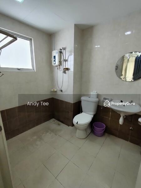 Kondominium untuk Disewa di Prima U1 - Andy Tee - Master Bathroom - PropertyGuru.com.my