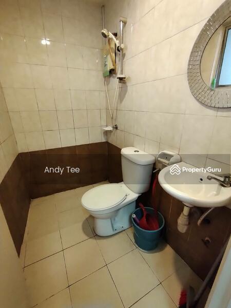 Kondominium untuk Disewa di Prima U1 - Andy Tee - 2nd Bathroom - PropertyGuru.com.my