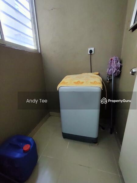 Kondominium untuk Disewa di Prima U1 - Andy Tee - Yard with Washing Machine - PropertyGuru.com.my