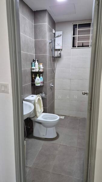 For Sale - Green Park Residence