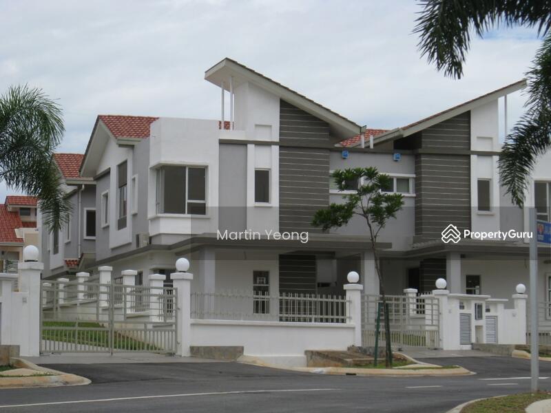 [No Longer Available] D'Alpinia, Puchong, Selangor, 5 Bedrooms, 2520 sqft, Bungalows / Villas