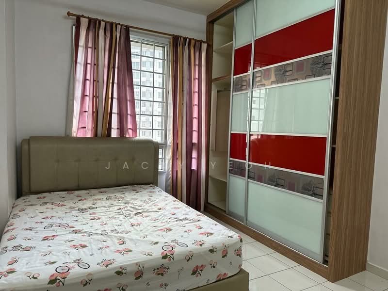 Kondominium untuk Dijual di Putra Place Condominium - Jacky Yeoh - Bedroom - PropertyGuru.com.my