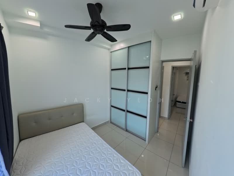 Kondominium untuk Dijual di Tropicana Bay Residences - Jacky Yeoh - Bedroom - PropertyGuru.com.my