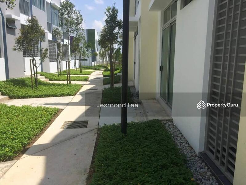 Rumah Teres 2 Tingkat untuk Dijual di Taman Mount Austin (Tebrau) - Jesmond Lee - PropertyGuru.com.my