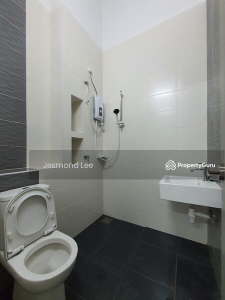 Rumah Teres 2 Tingkat untuk Dijual di Taman Mount Austin (Tebrau) - Jesmond Lee - PropertyGuru.com.my