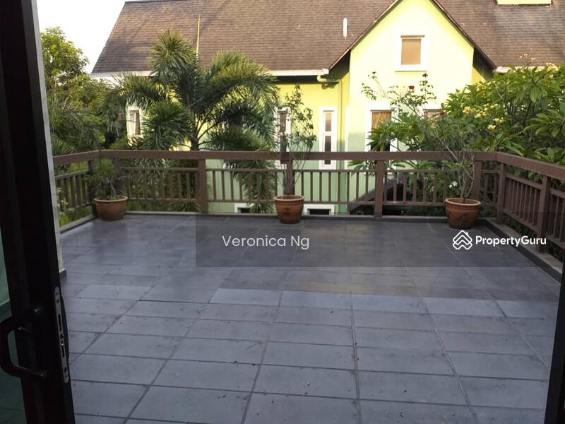 Patio / yoga / prayer area