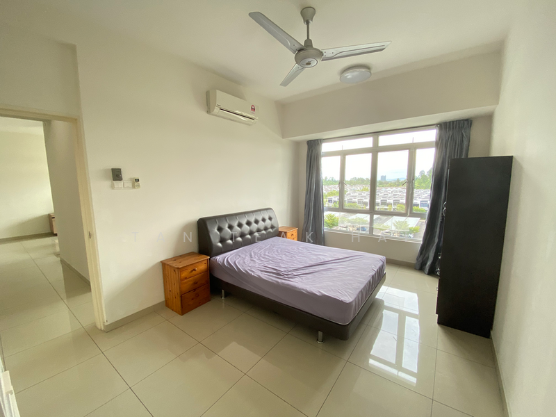 Apartment for Sale at Fairway Suites - Tan Teak Hai - MASTER BEDROOM - PropertyGuru.com.my